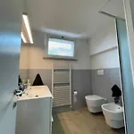 Διαμέρισμα Ampio Loft Su Due Livelli Con Giardino Μιλάνο