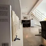 Ampio Loft Su Due Livelli Con Giardino Διαμέρισμα *