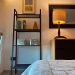 Ampio Loft Su Due Livelli Con Giardino *