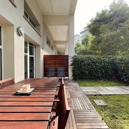 Ampio Loft Su Due Livelli Con Giardino Διαμέρισμα Μιλάνο
