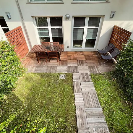 Ampio Loft Su Due Livelli Con Giardino Διαμέρισμα *