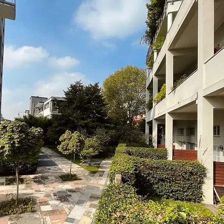 Apartment Ampio Loft Su Due Livelli Con Giardino *